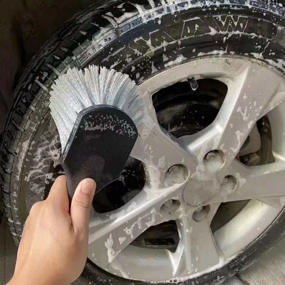 Car Wheel Cleaning Brush Detai - đánh giá và giá Car Cleaning Brush